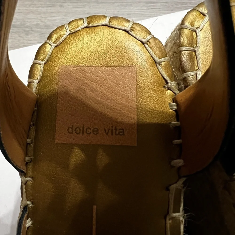 Dolce Vita Shayla Espadrille Wedge size 8